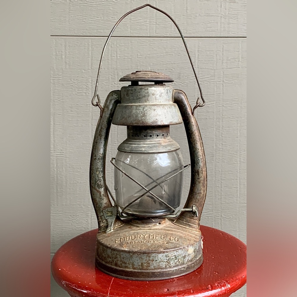 1940s Vintage EMBURY AIR PILOT No. 2 Steel Short Globe Kerosene Utility Lantern